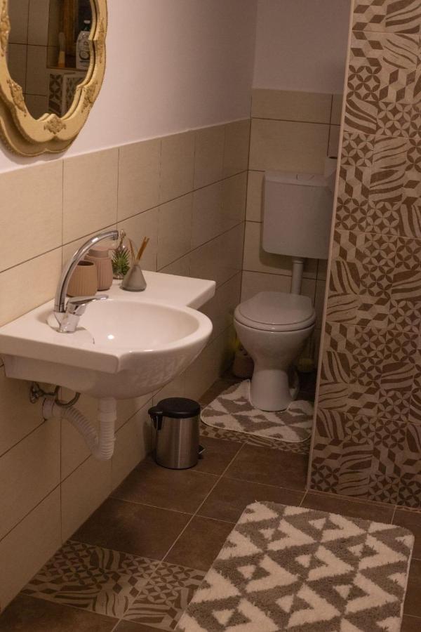 Apartman Casa Skerlak Malo Srediste Exterior photo